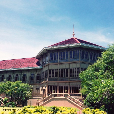 tempat-tinggal-raja-rama-v-vimanmek-mansion