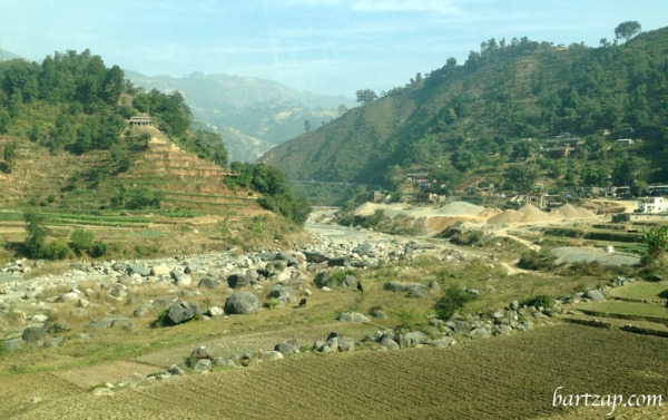 pemandangan-antara-pokhara-kathmandu-1