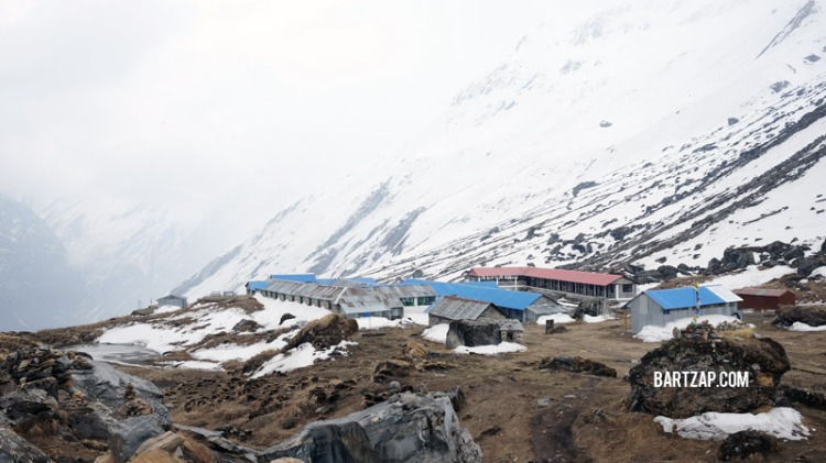 annapurna-base-camp-menjelang-badai-salju