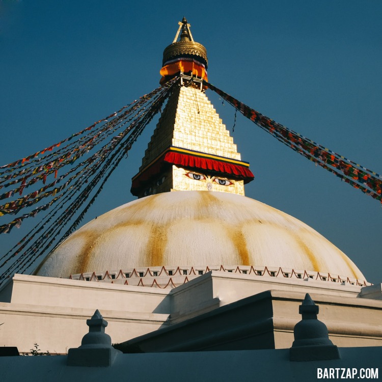stupa-boudhanath-nepal-cultural-trip-2018-catatan-perjalanan-seminggu-bersama-kawan-bartzap-dotcom