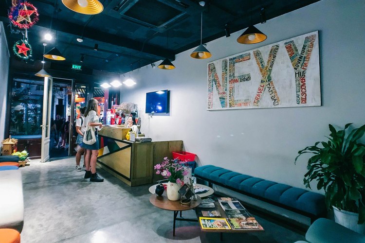 nexy-hostel-penginapan-backpacker-keren-di-hanoi-old-quarter-bartzap-dotcom