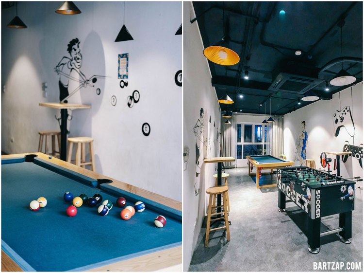 billiard-di-games-room-nexy-hostel-penginapan-backpacker-keren-di-hanoi-old-quarter-bartzap-dotcom
